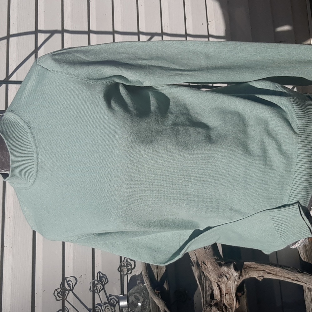 Northern Reflections 100%cotton Sage Green Knit Top Size S